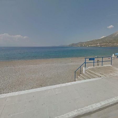 Loutraki Μοναδικής Θέσης Διαμέρισμα Στη Θάλασσα Exteriér fotografie